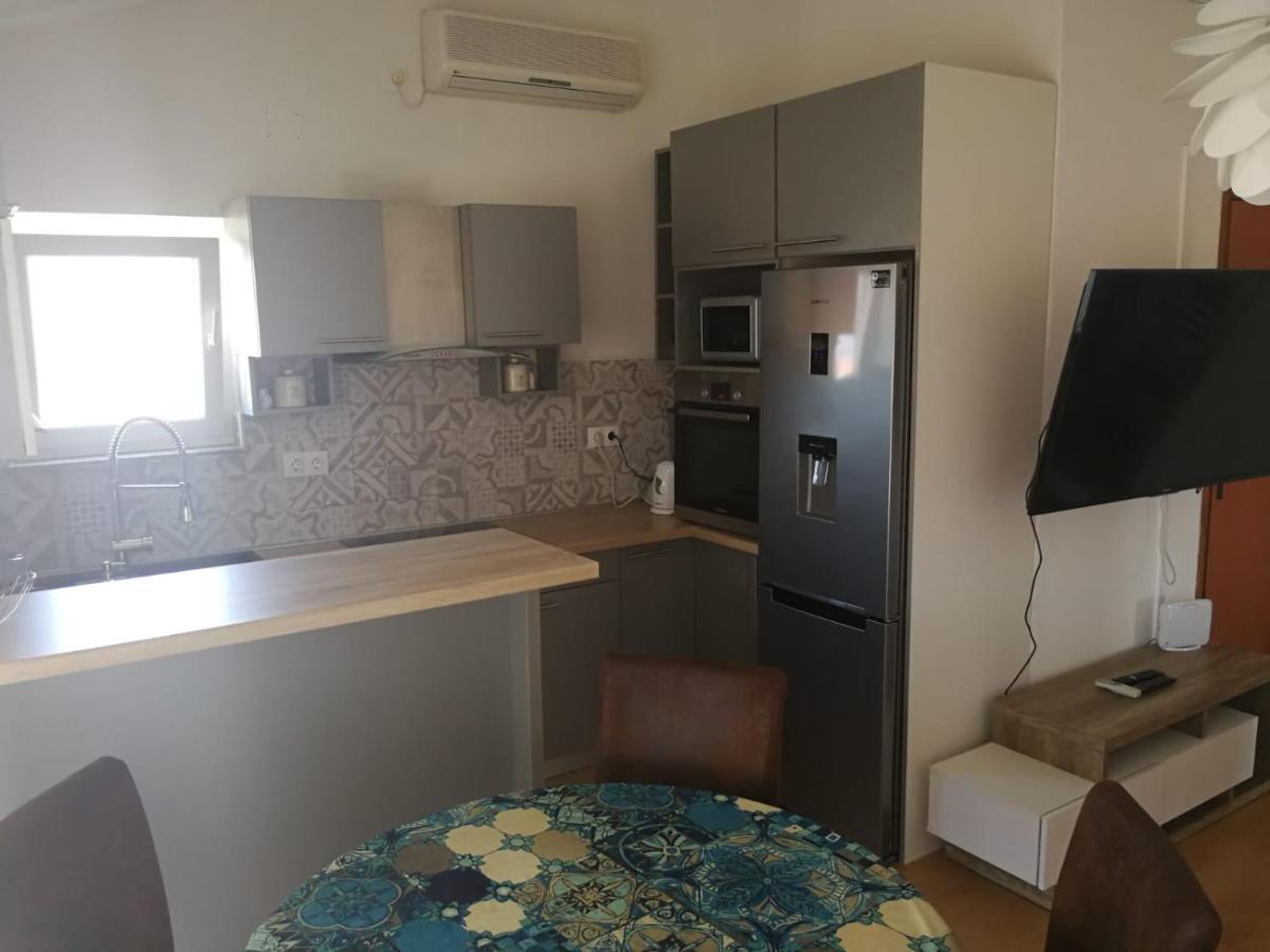 Apartmani Nea Biograd Na Moru Extérieur photo