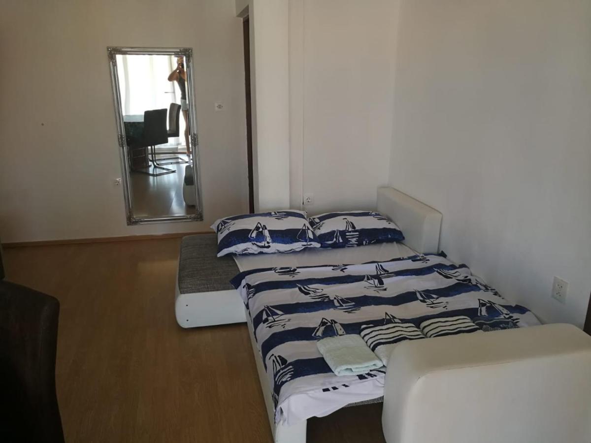 Apartmani Nea Biograd Na Moru Extérieur photo