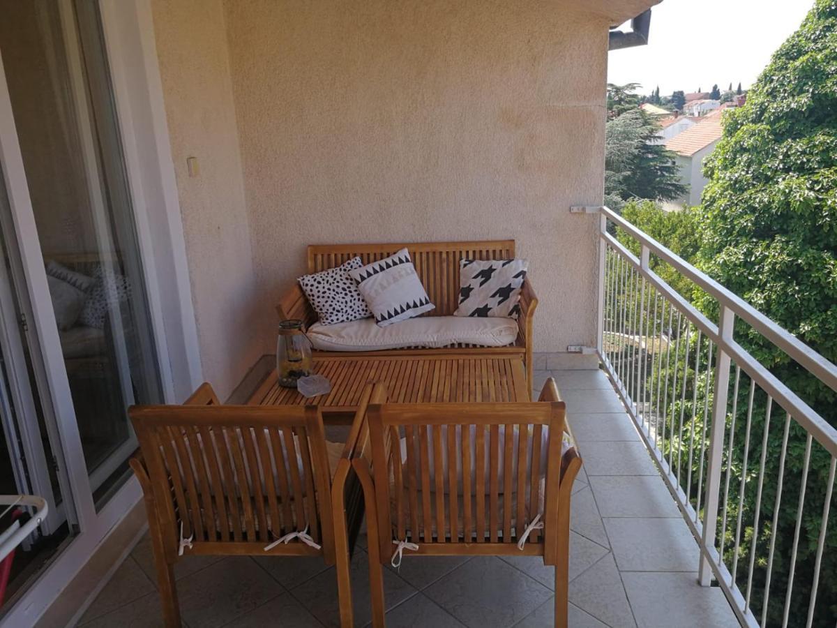 Apartmani Nea Biograd Na Moru Extérieur photo