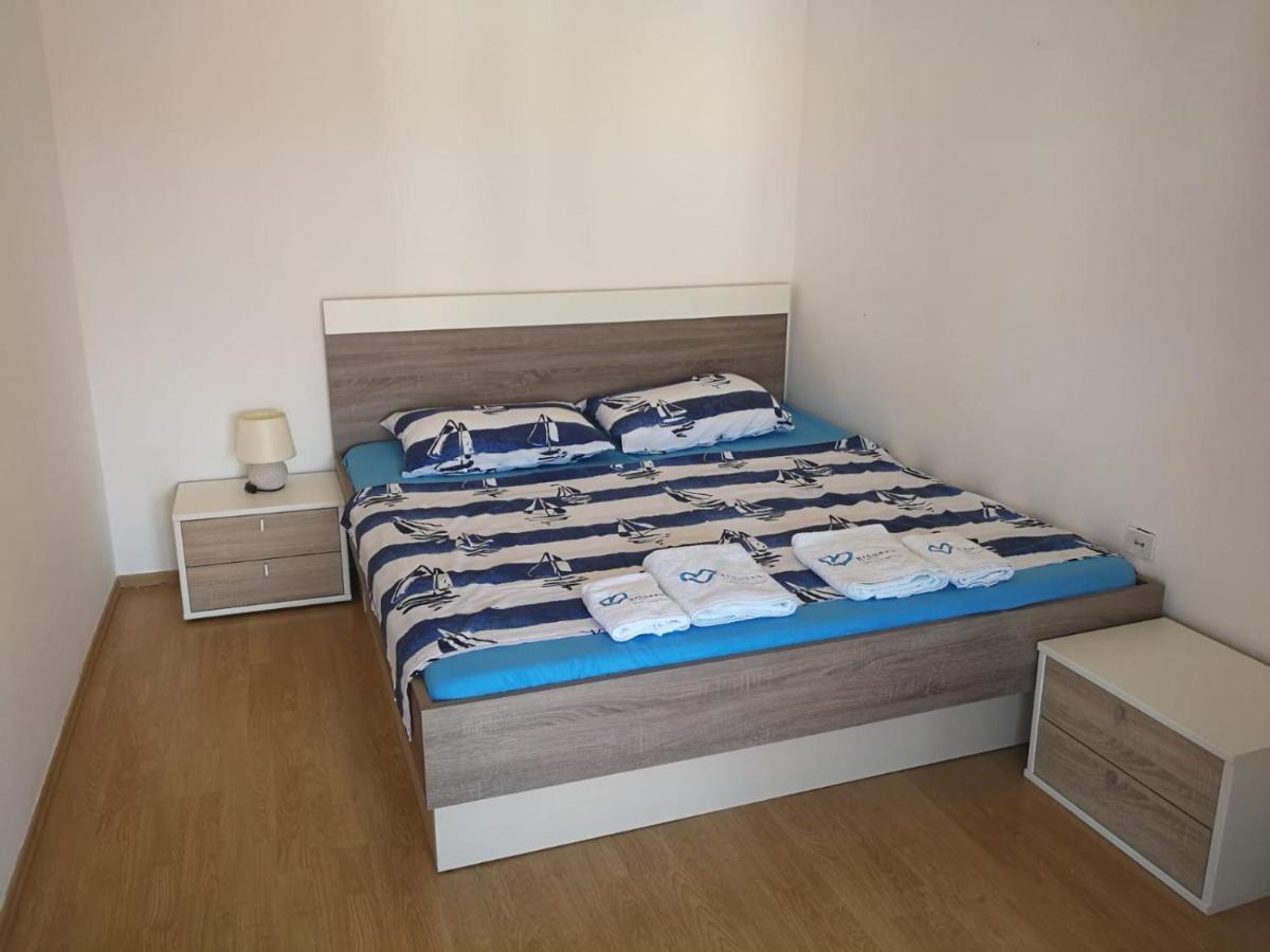 Apartmani Nea Biograd Na Moru Extérieur photo