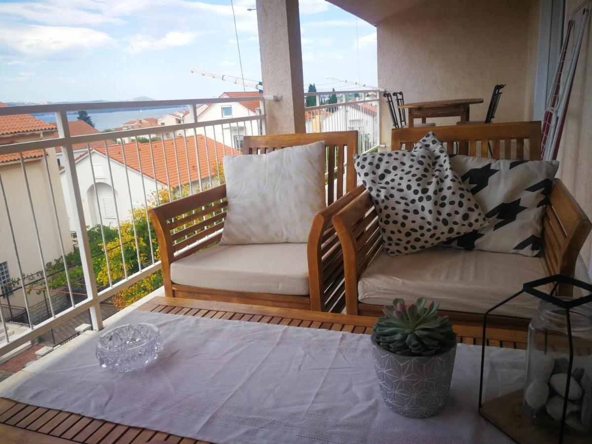 Apartmani Nea Biograd Na Moru Extérieur photo