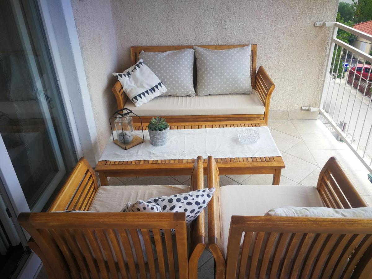 Apartmani Nea Biograd Na Moru Extérieur photo