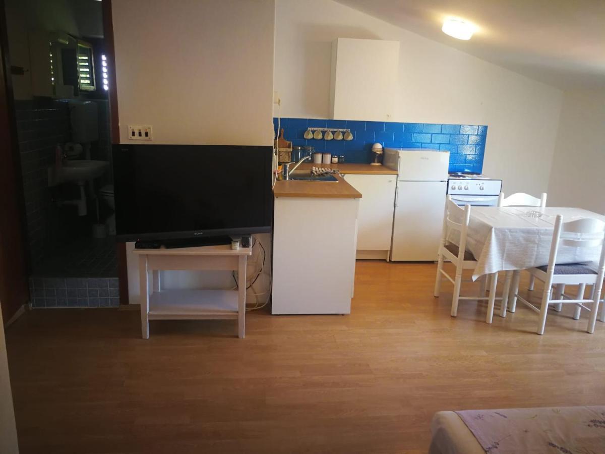 Apartmani Nea Biograd Na Moru Extérieur photo